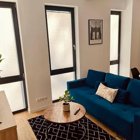 Warszawska Apartman *